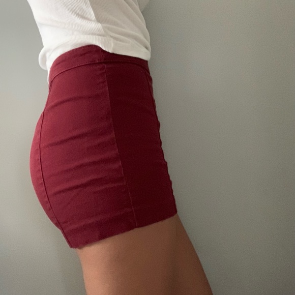 Maroon High Rise Shorts - Picture 2 of 2